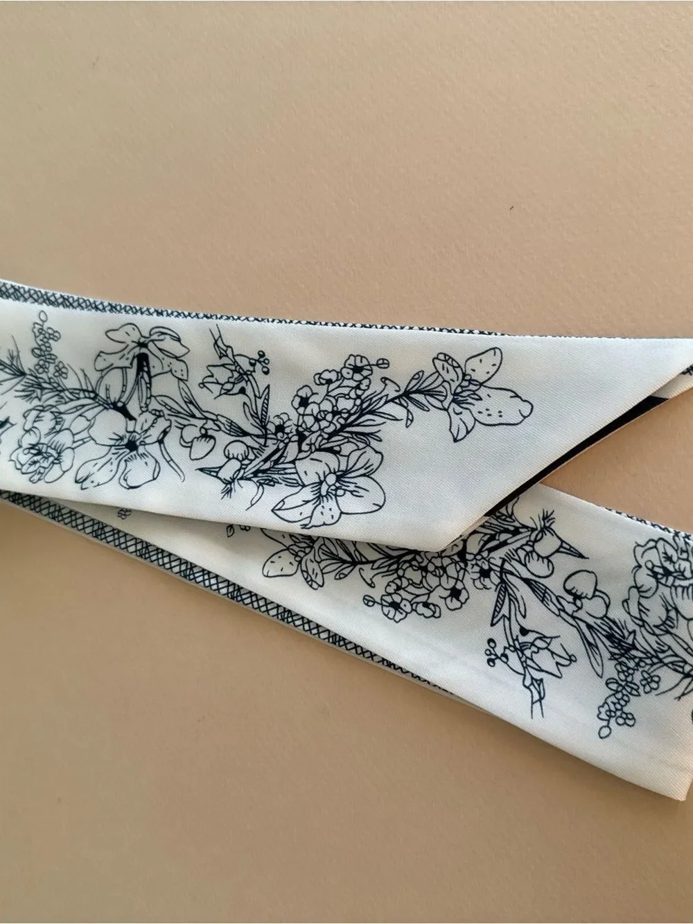 Floral Print Scarf M1586